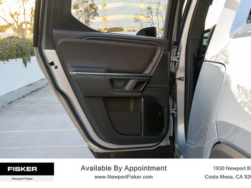 Used 2023 Rivian R1T Adventure image 16