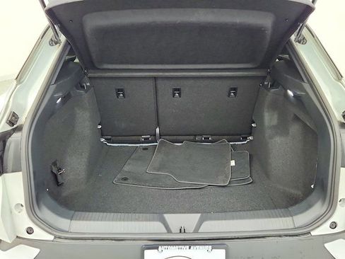 Used 2022 Volkswagen ID.4 Pro image 22