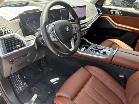 Used 2025 BMW X7 xDrive40i AWD/4WD image 22