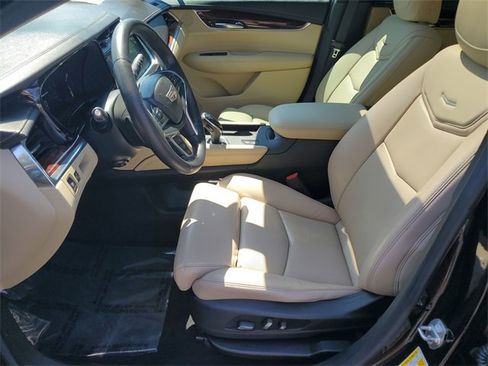 Used 2017 Cadillac XT5 Premium Luxury image 16