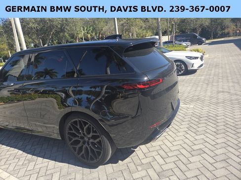 Used 2023 Land Rover Range Rover Sport SE Dynamic image 12