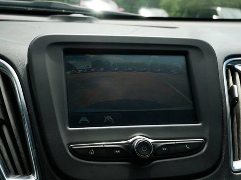 Used 2017 Chevrolet Malibu Hybrid FWD image 27