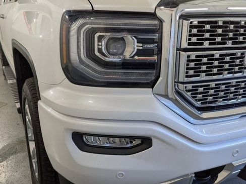 Used 2018 GMC Sierra 1500 Denali image 46