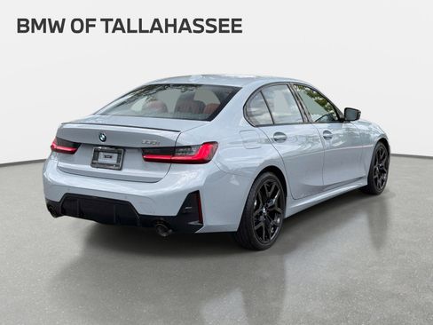 New 2026 BMW 330i Sedan w/ M Sport Package RWD image 5