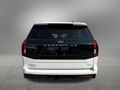 Used 2025 Ford Expedition Max Active RWD image 8
