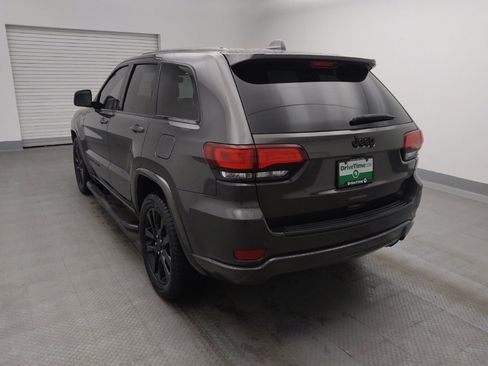 Used 2020 Jeep Grand Cherokee Altitude image 5