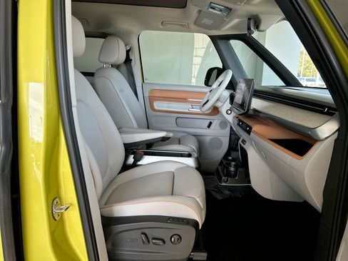 New 2025 Volkswagen ID. Buzz 1st Edition image 36