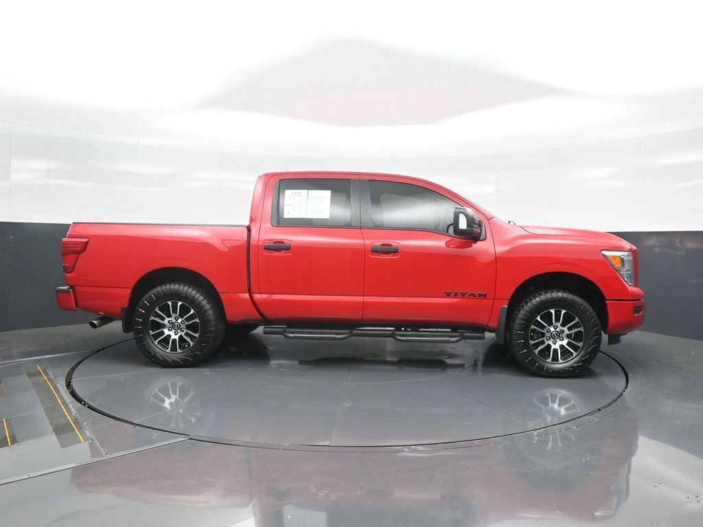 Used 2024 Nissan Titan SV w/ SV Convenience Package AWD/4WD image 8