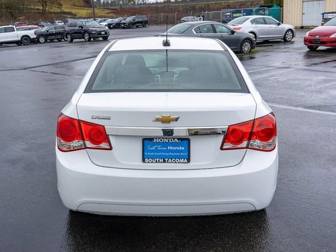 Used 2016 Chevrolet Cruze LS image 12