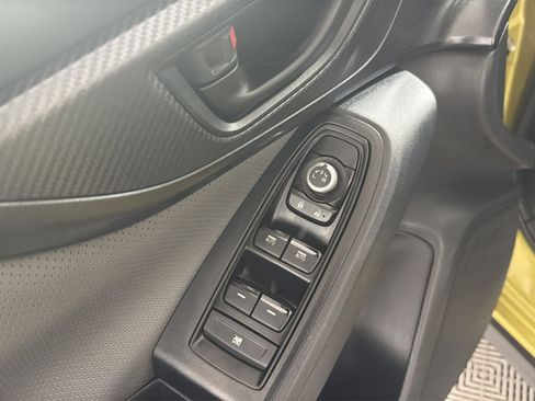 Used 2021 Subaru Crosstrek 2.5i Sport w/ Moonroof Package image 15