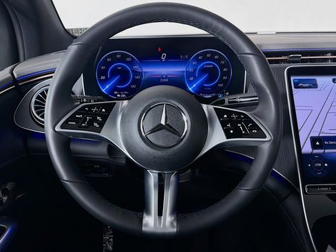 Certified 2023 Mercedes-Benz EQE 350+ 4MATIC SUV image 17