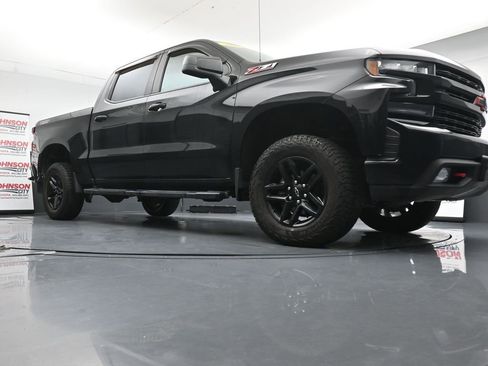 Used 2021 Chevrolet Silverado 1500 LT Trail Boss AWD/4WD image 28