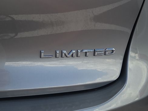 Used 2023 Toyota Crown AWD/4WD image 5