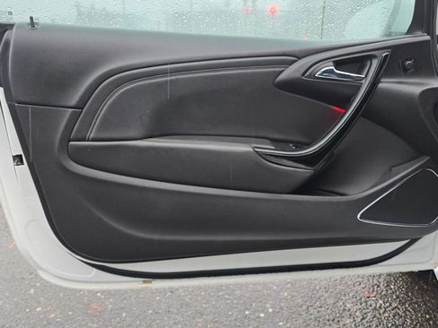 Used 2019 Buick Cascada Premium image 19