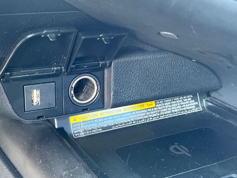 Used 2021 Toyota Camry XSE AWD/4WD image 31