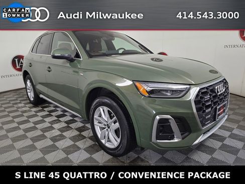 Used 2023 Audi Q5 2.0T Premium w/ Convenience Package image 1