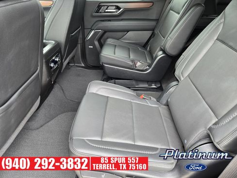 Used 2025 GMC Yukon Denali AWD/4WD image 29