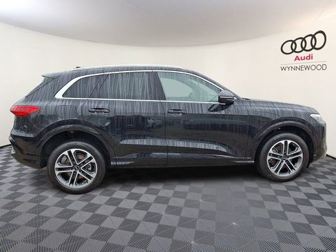 Certified 2025 Audi Q5 Premium w/ Convenience Package AWD/4WD image 7