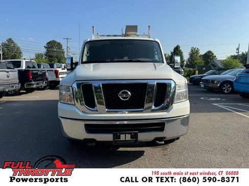 Used 2017 Nissan NV 3500 SL image 3