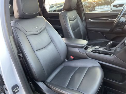 Certified 2024 Cadillac XT5 Premium Luxury w/ LPO, Floor Liner Package image 14