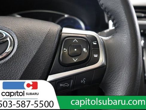 Used 2017 Toyota Camry XLE w/ Moonroof Package FWD image 21