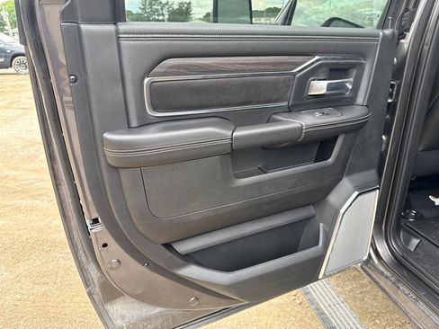 New 2026 RAM 2500 Laramie AWD/4WD image 24
