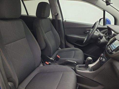 Used 2017 Chevrolet Trax LT FWD image 21