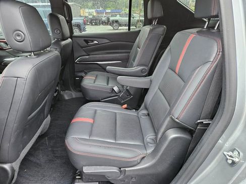 Used 2024 Chevrolet Traverse RS w/ LPO, Floor Liner Package AWD/4WD image 8