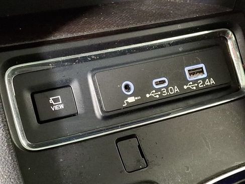 Used 2024 Subaru Ascent Limited w/ Technology Package AWD/4WD image 24