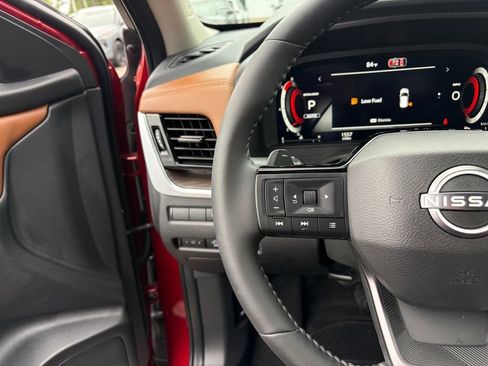 Used 2026 Nissan Rogue Platinum w/ Platinum Premium Package AWD/4WD image 17