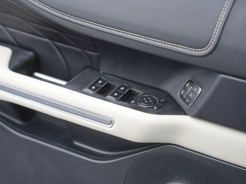 Used 2019 Ford Expedition Platinum image 29