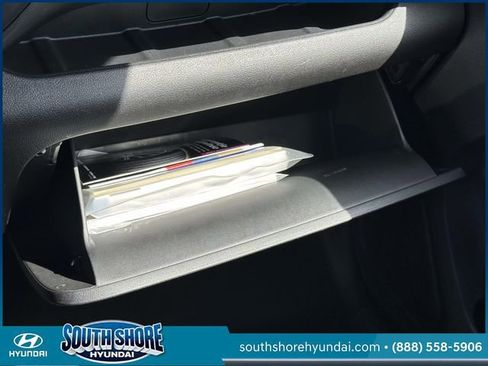 Certified 2023 Hyundai Venue Limited w/ Cargo Package image 36