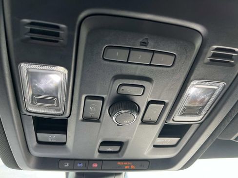 Used 2022 Chevrolet Suburban RST w/ Luxury Package image 16