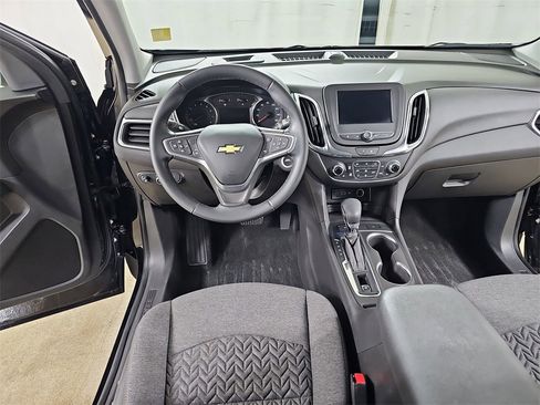 Certified 2023 Chevrolet Equinox LT image 24