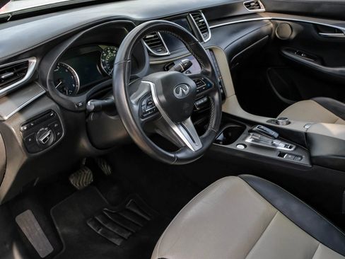 Used 2024 INFINITI QX55 Luxe image 3