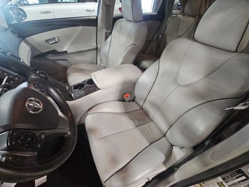 Used 2015 Toyota Venza XLE FWD image 7