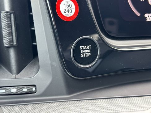 Certified 2025 Porsche Cayenne image 27