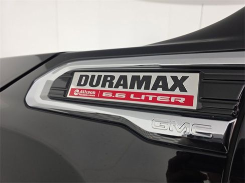 Used 2021 GMC Sierra 3500 Denali w/ Denali Ultimate Package image 10