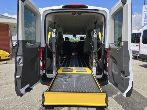 Used 2023 Ford Transit 350 XL image 3