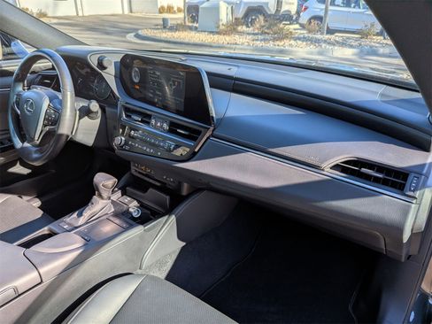 Used 2022 Lexus ES 350 w/ Premium Package image 39