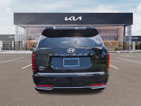 Used 2026 Hyundai Palisade Calligraphy FWD image 5