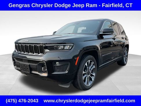 Certified 2023 Jeep Grand Cherokee Overland AWD/4WD image 3