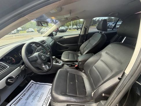 Used 2013 Volkswagen Jetta SE FWD image 10