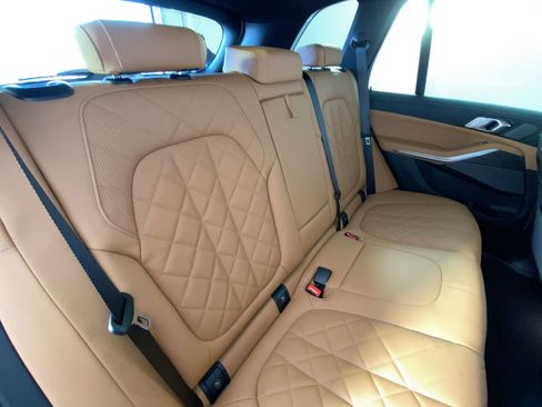 New 2026 BMW X5 xDrive40i w/ Climate Comfort Package image 31