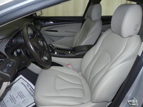 Used 2017 Buick LaCrosse Preferred image 20