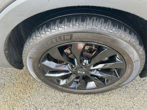 Used 2020 Kia Sorento EX image 34