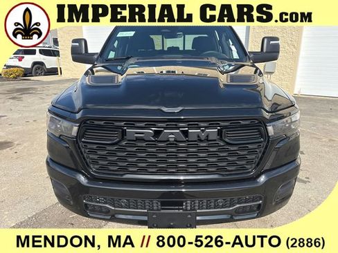 New 2026 RAM 1500 Express AWD/4WD image 3
