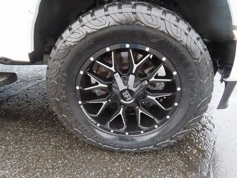 Used 2024 Ford F350 XLT image 11