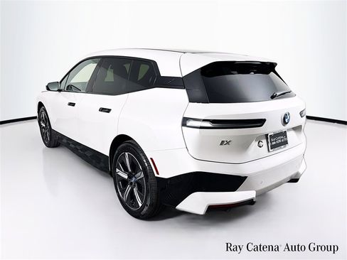 Used 2025 BMW iX xDrive50 image 5