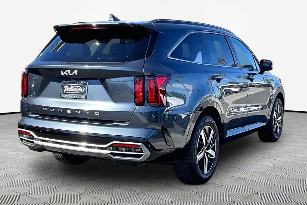 Used 2022 Kia Sorento S FWD image 3